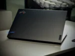 جنس بدنه ThinkPad X1 Carbon Gen 10